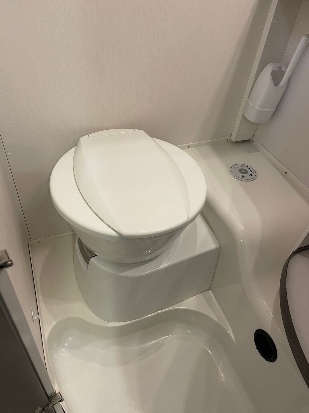 Caravane Dethleffs 415 QL C'Go – Image 7