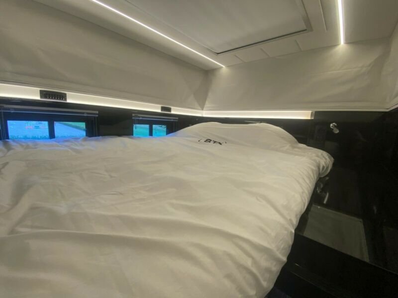 Camion Mercedes Actros 5 chevaux – Image 8