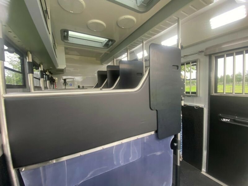 Camion Mercedes Actros 5 chevaux – Image 3