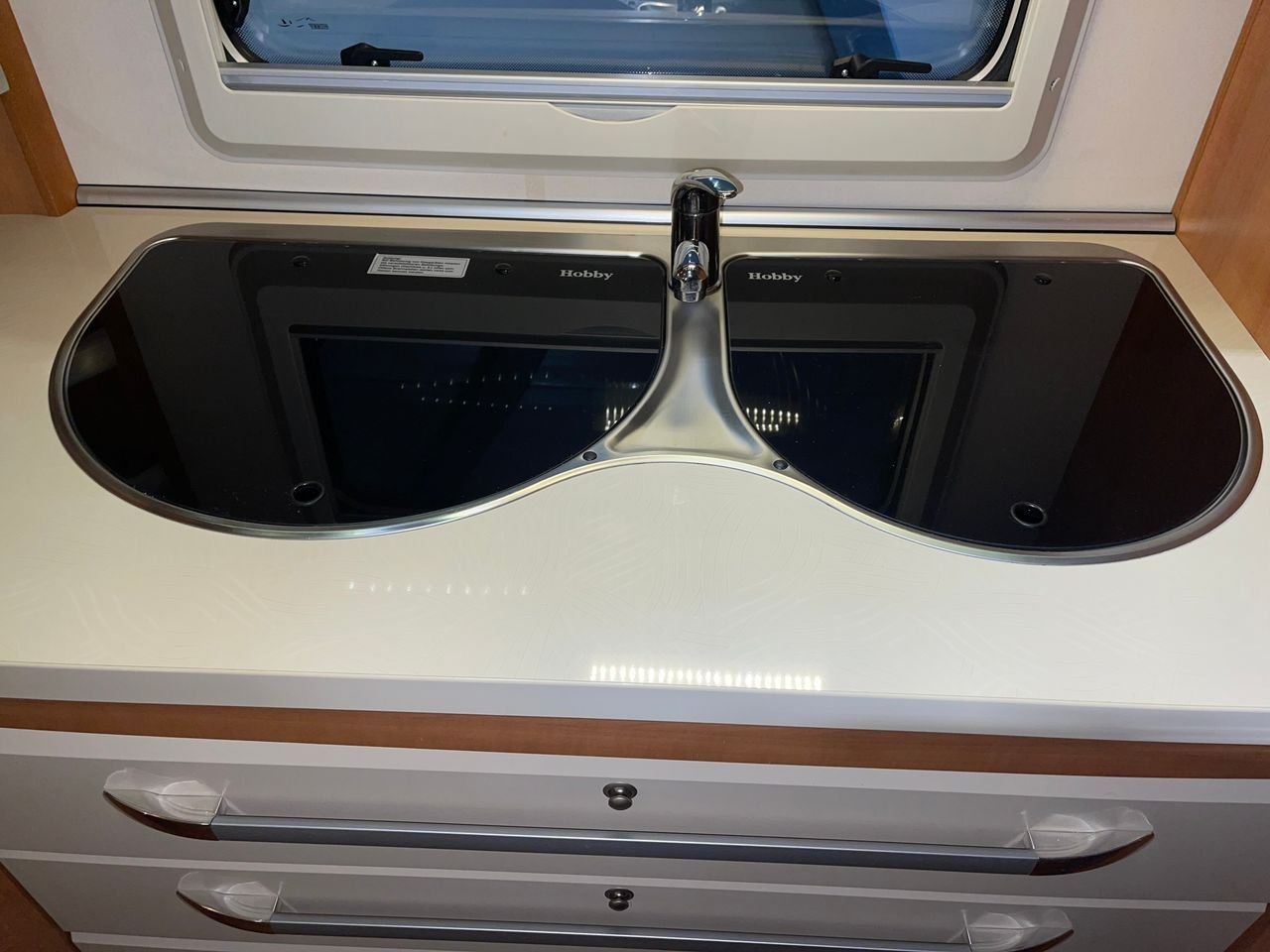 Caravane Hobby 560 Prestige – Image 25