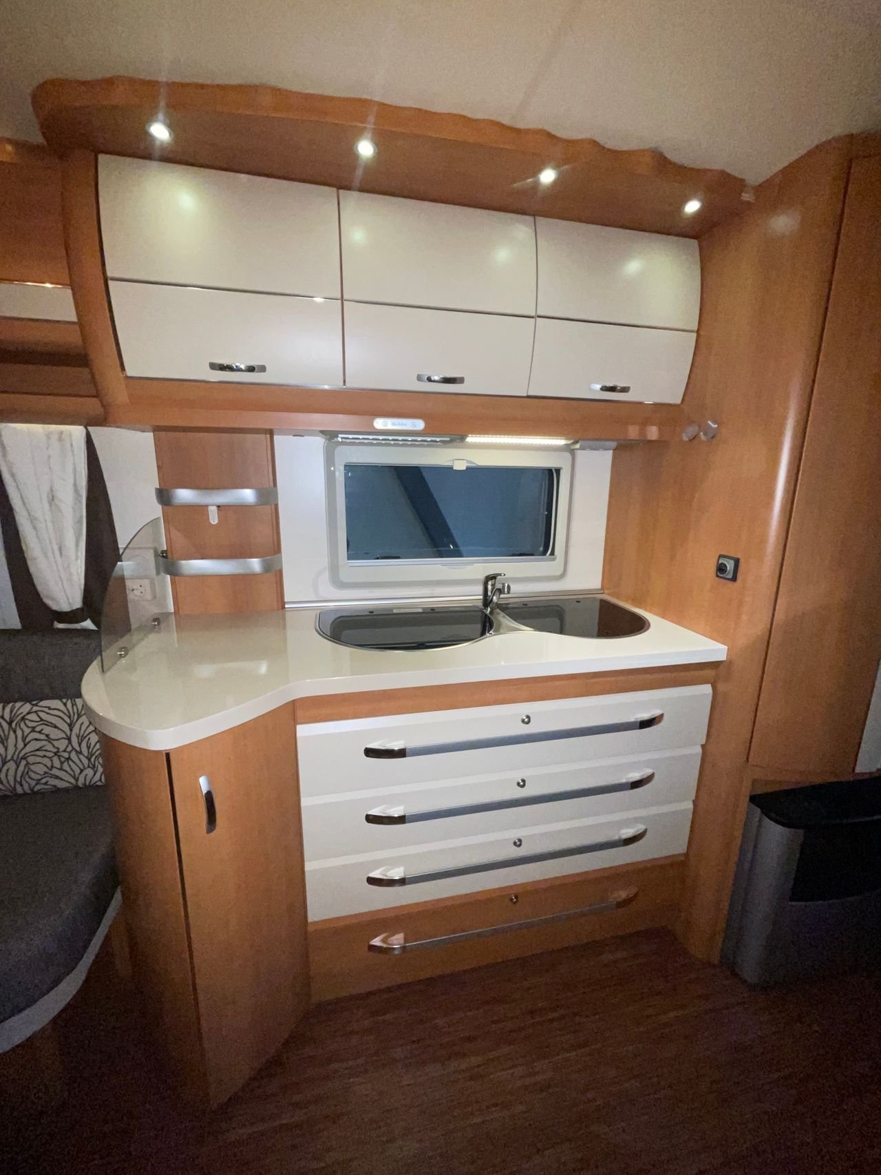 Caravane Hobby 560 Prestige – Image 28