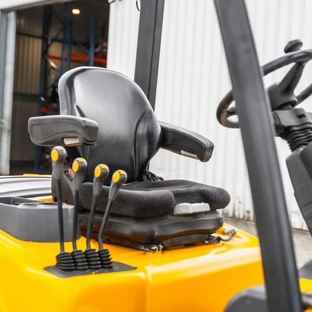 Chariot élévateur diesel Hyundai 30D-7 – Image 5