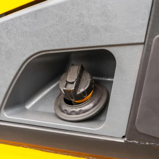 Chariot élévateur diesel Hyundai 30D-7 – Image 4