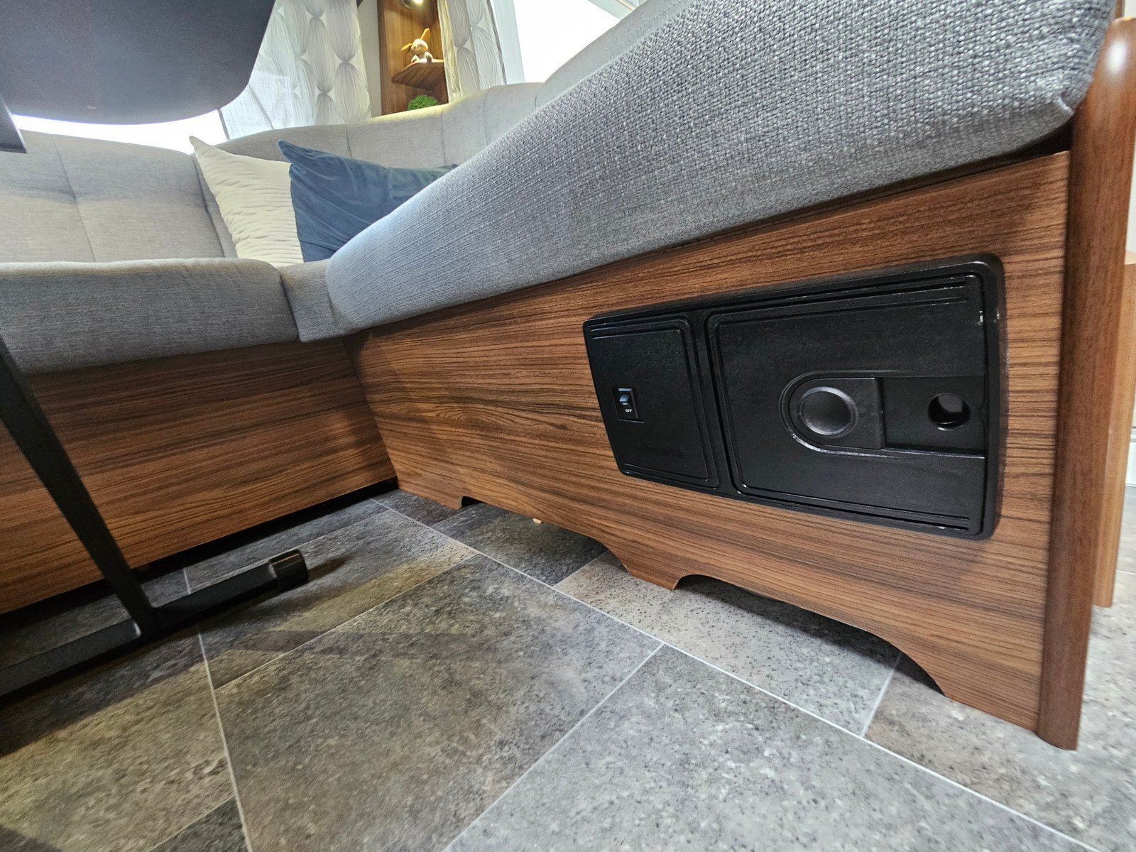 Caravane Customized Polar 730 – Image 17