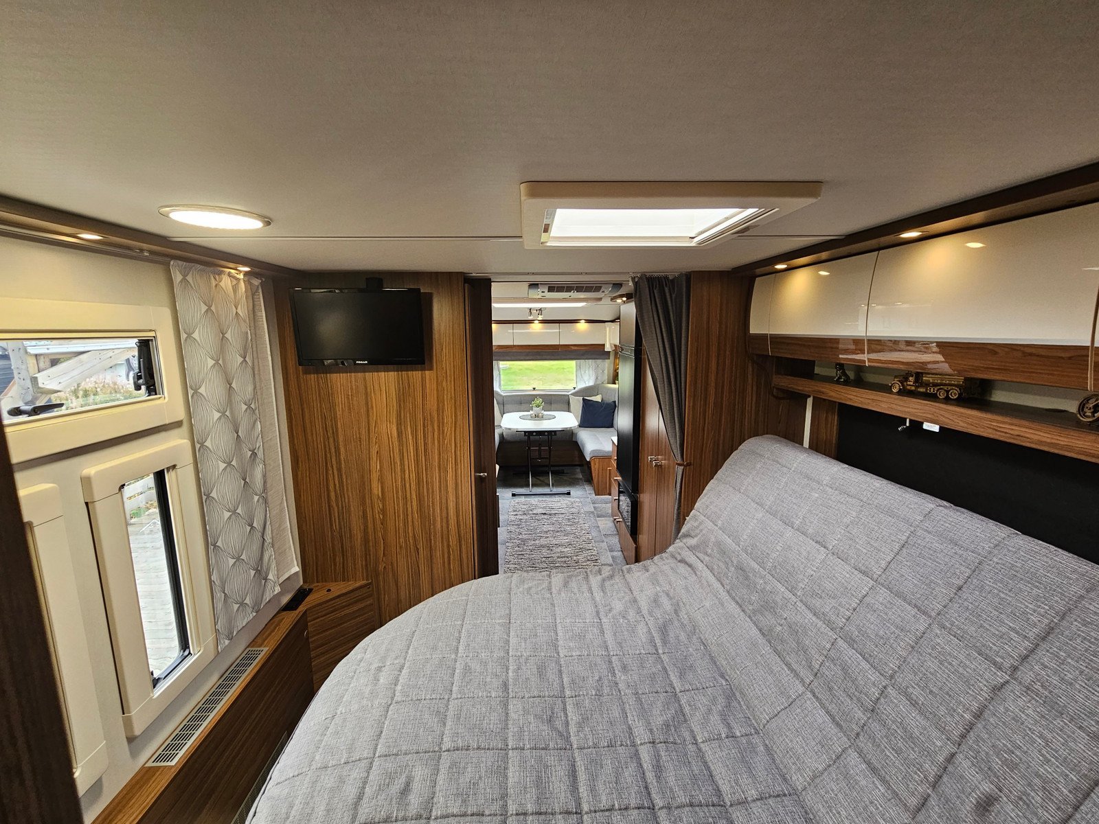 Caravane Customized Polar 730 – Image 9