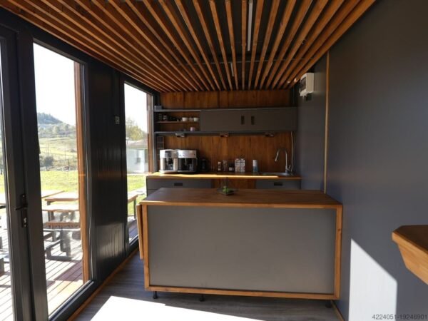 Conteneur Café avec véranda – Image 9
