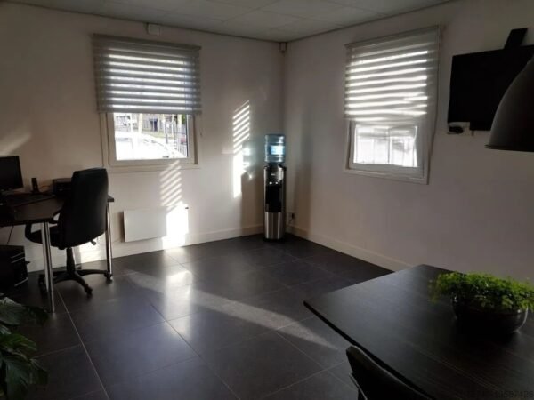 Conteneur de bureaux/résidentiels de 100 m² – Image 9