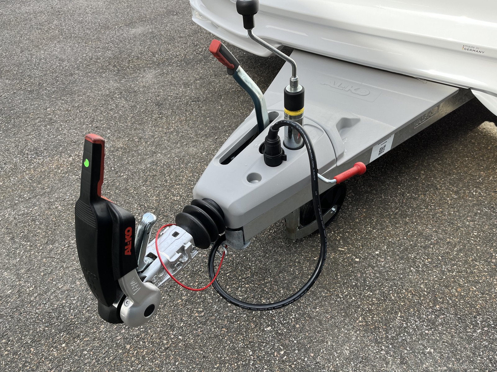 Caravane LMC Style 440 D | pack douche | pack batterie | chauffage gaz/électrique – Image 18