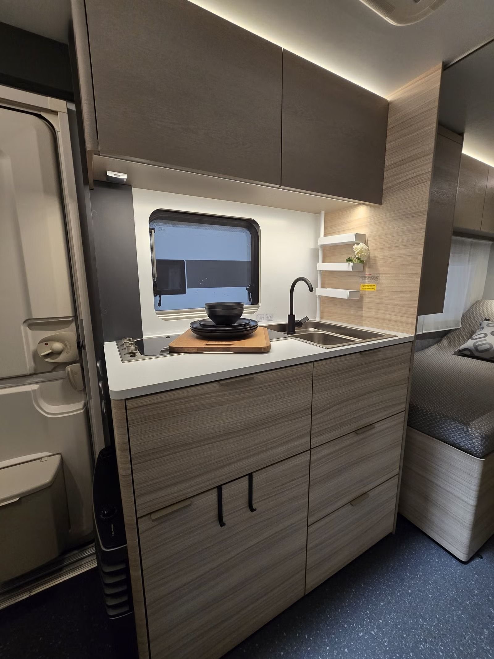 Caravane Adria Altea 502 UL 60Y Édition – Image 4