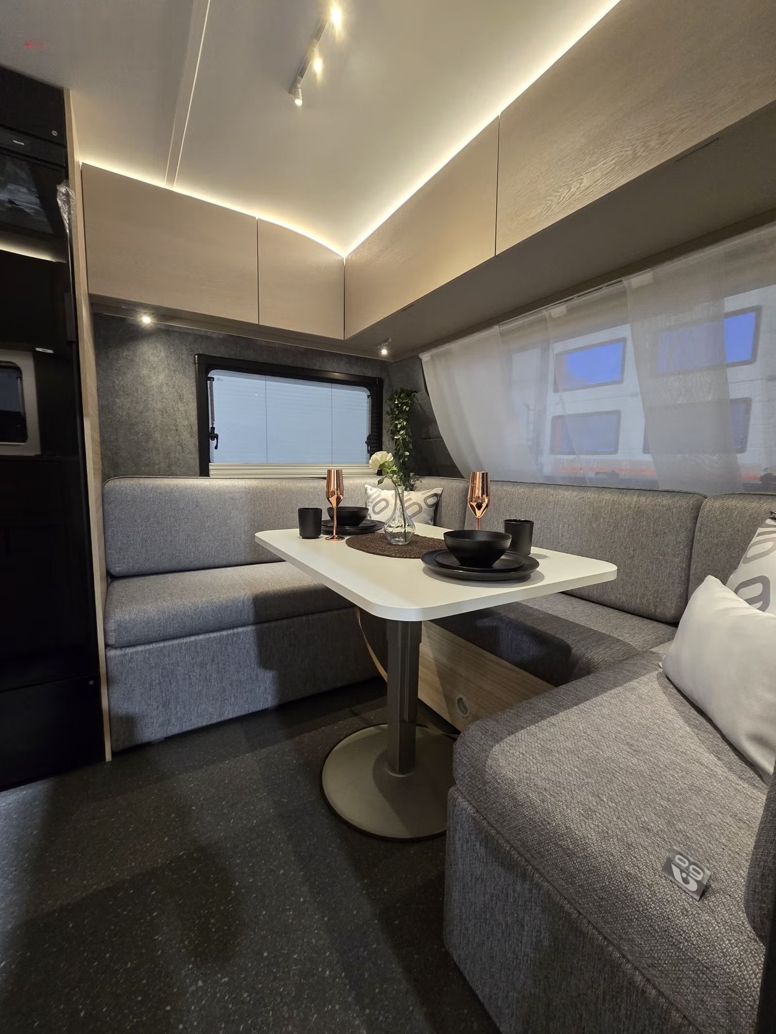 Caravane Adria Altea 502 UL 60Y Édition – Image 12