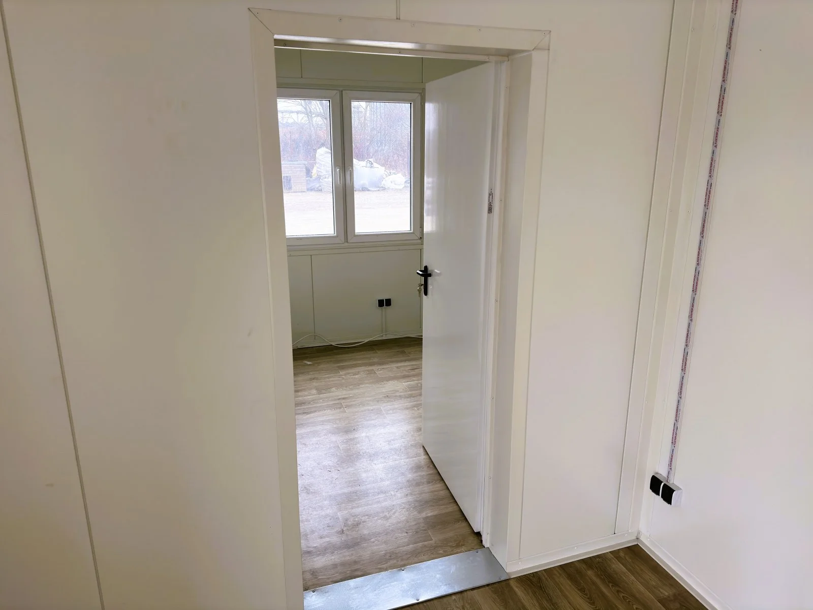 Conteneur Modulaire en panneaux sandwich – bureaux, commerces/logements, 6 pièces – 63 m² – Image 29